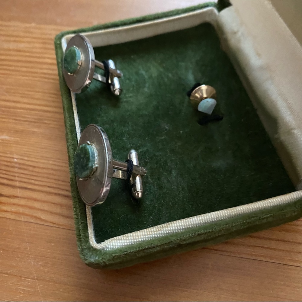 Vintage DANTE Gold Tone Cufflinks & Tie Tack Set with Genuine Jade In Velvet Box - Picture 12 of 16